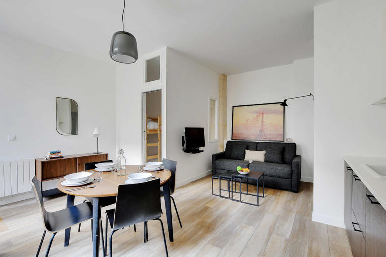 Others 5, Chic Apartment -2BR-6P- Oberkampf-Republique, Paris