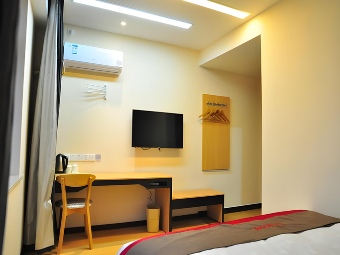 Bedroom 4, Thank Hotel Jiangxi Jiujiang Lianxi District Railway Station Square, Jiujiang