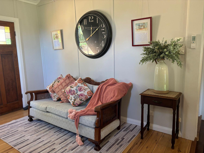 Others 4, Outback Cellar & Country Cottage, Dubbo - Pt B