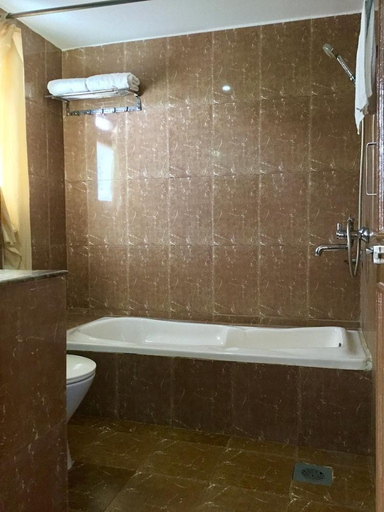 Bathroom 4, Hidden World Resort And Spa, Narayani