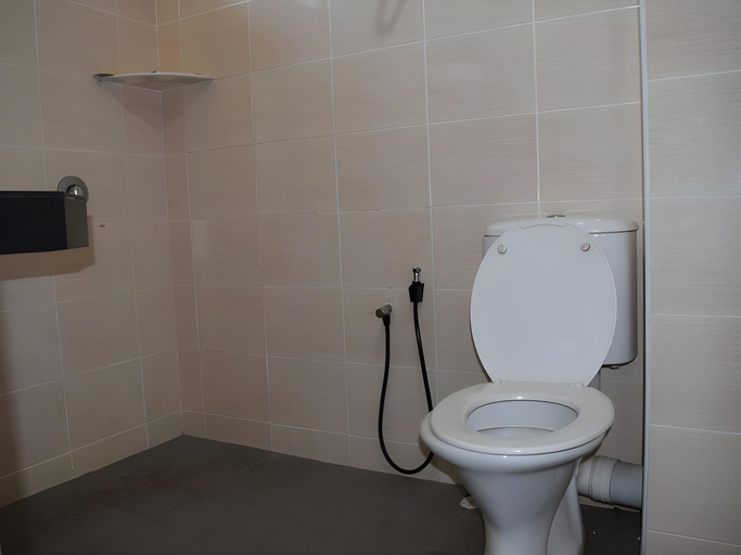 Bathroom 5, Federal Hotel, Perlis