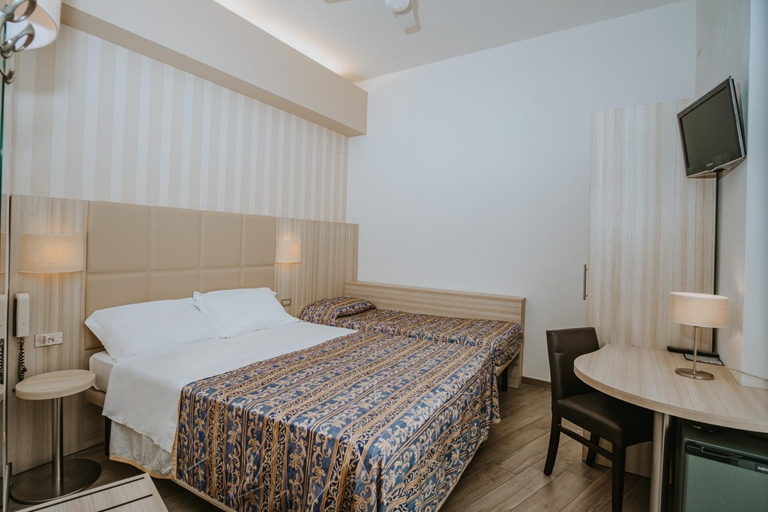 Bedroom 2, Hotel Gabriella, Rimini