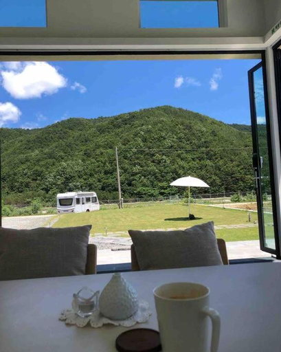 Others 4, Yangyang, Stay There, Yangyang