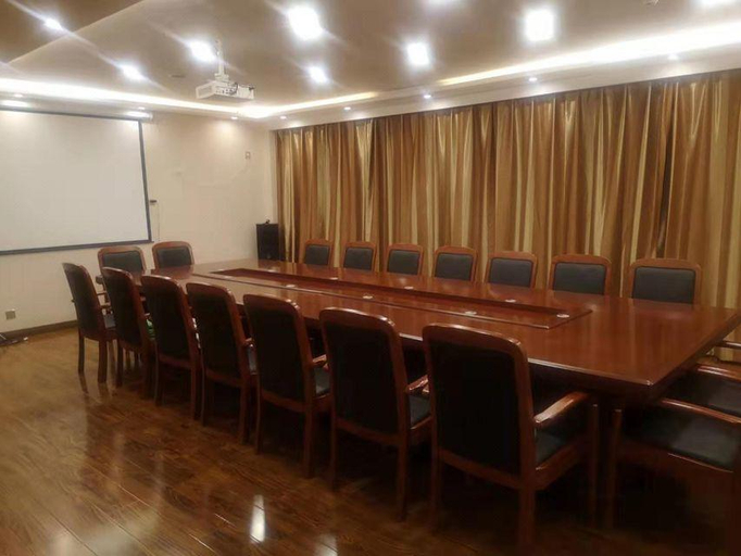 Business Facilities