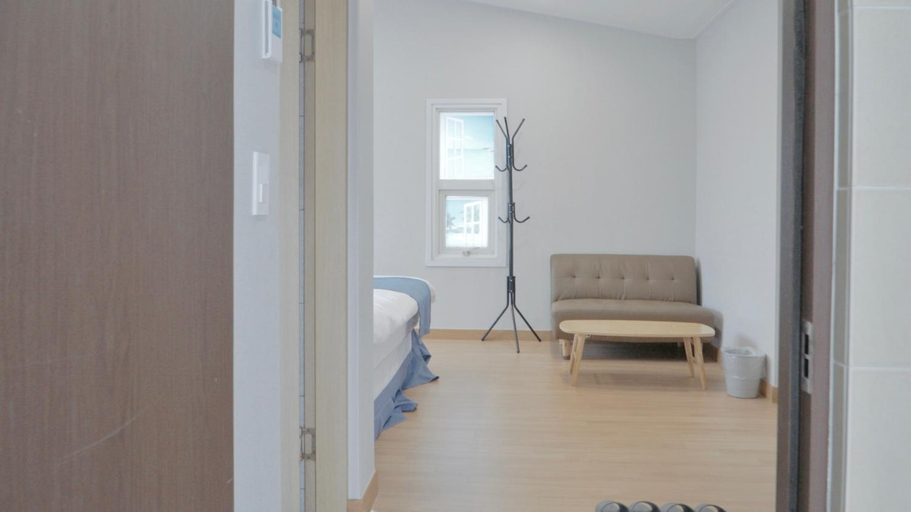 Bedroom 2, Sweet Stay Pension, Seogwipo