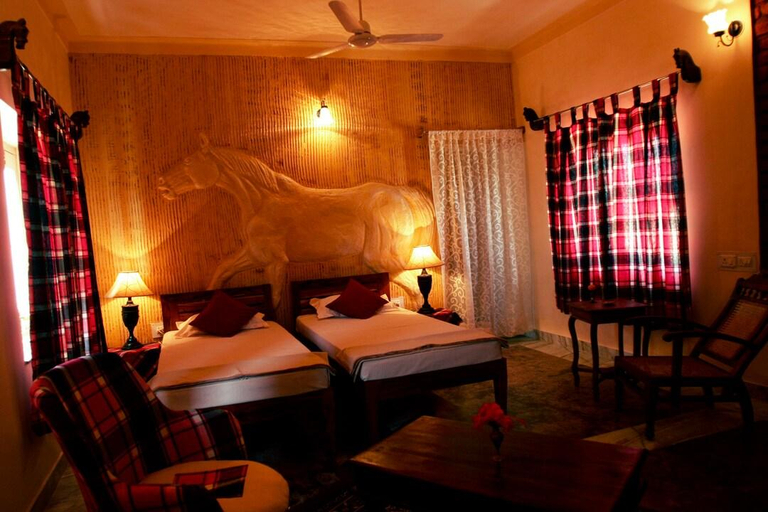 Bedroom 2, Korta Escape, Pali