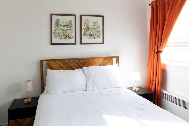 Bedroom 3, Hunter Arms Hotel, Osceola