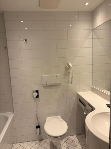 Bathroom 2, Hotel zum Pfalzgrafen, Heidelberg