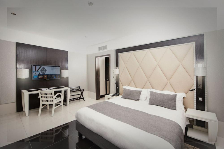 Bedroom 3, Krystal Palace Douala, Wouri