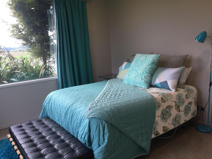 Bedroom 2, Appleby House & Rabbit Island Huts, Tasman