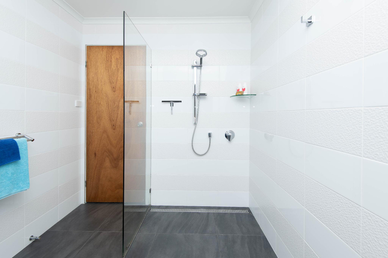 Bathroom 3, Pitcairn House, Waitakere