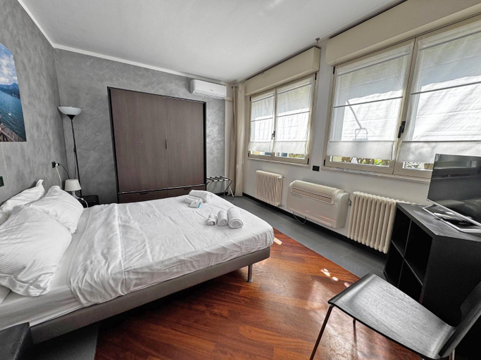 Others 4, Casa Aurora Como City, Como