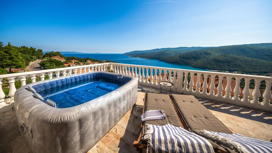 Sport & Beauty 2, La casa di Marko Sea View Apartments, Labin