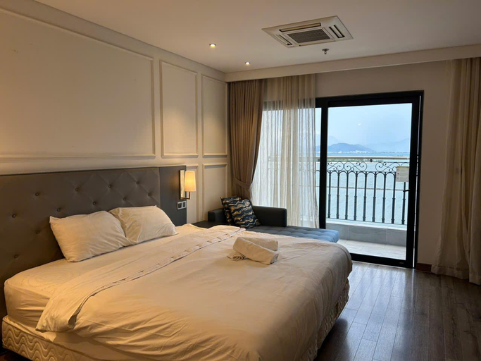 Bedroom 3, Luxury Apartment Golden Bay, Da Nang