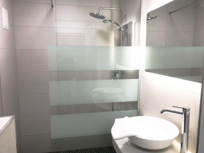 Bathroom 2, Hostel Teracite, Varna