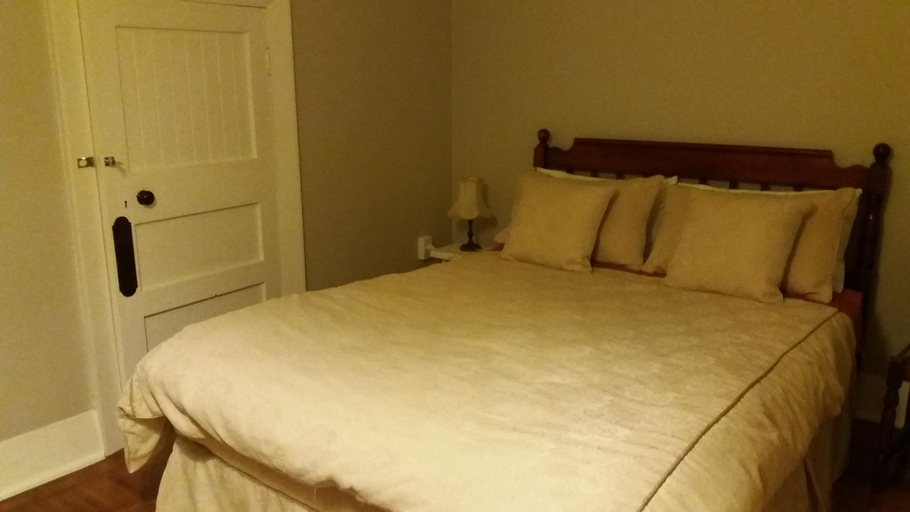 Bedroom 3, Chimneys B&B, Waitaki