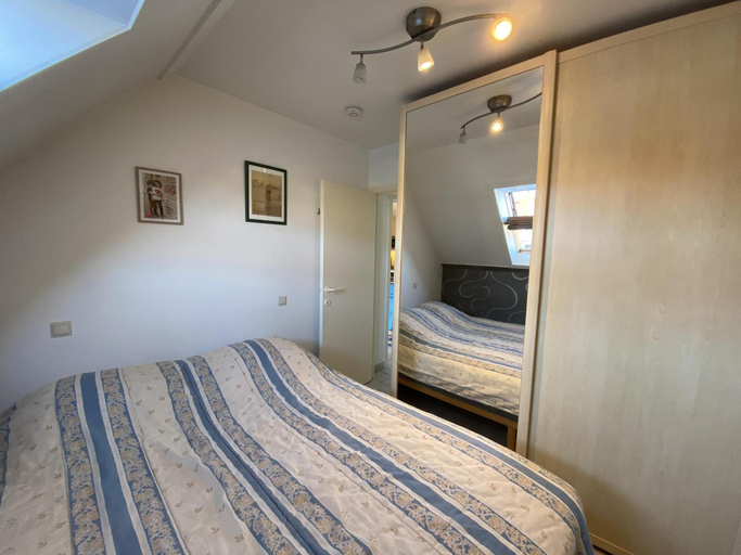 Bedroom 2, Apartment in Nieuwpoort Near the Beach, West-Vlaanderen