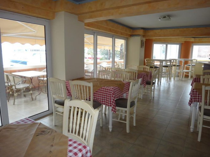 Food & Drinks 3, Palatino Rooms, Central Greece