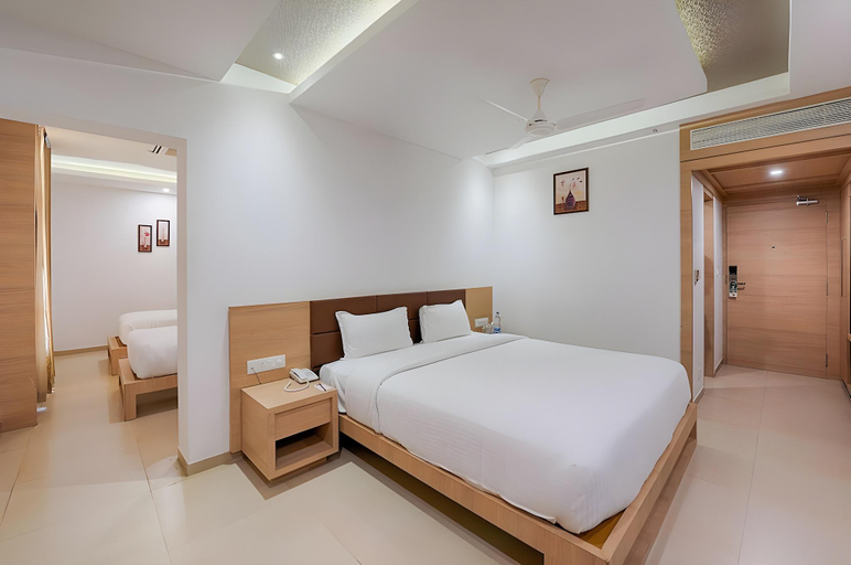 Bedroom 3, Vivera Grand Hotel - Dindigul, Dindigul