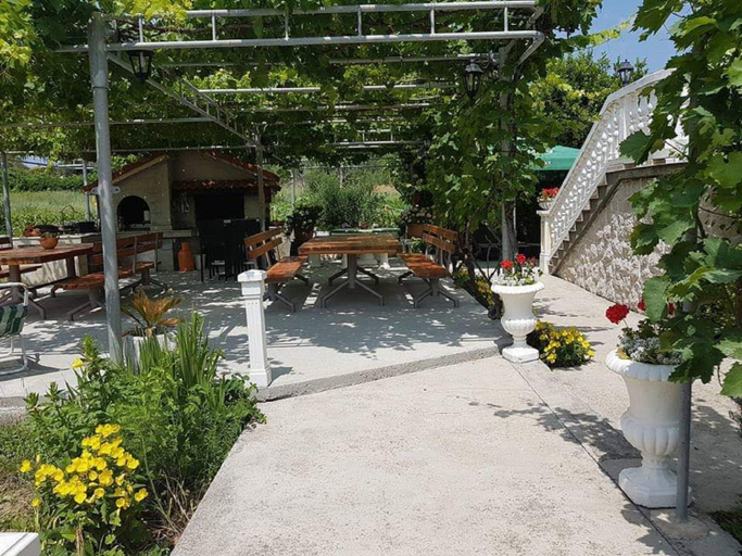 Food & Drinks 5, Apartments Gordana, Lopar/Supetarska Draga