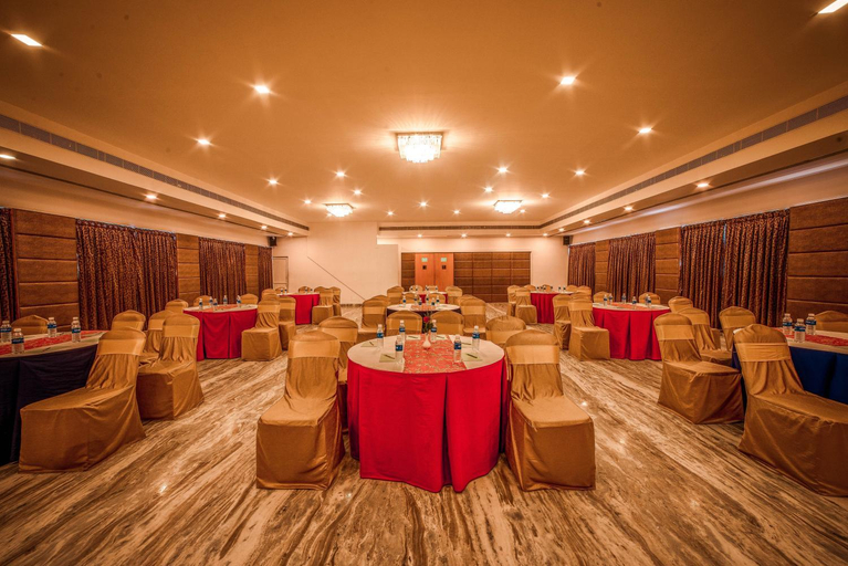 Business Facilities 5, Raj Park Hotel, Chennai