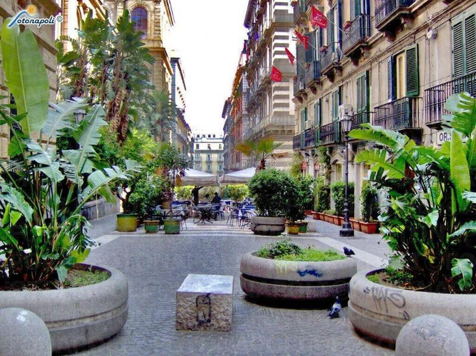 Exterior & Views 1, Locanda Dell'Arte, Napoli