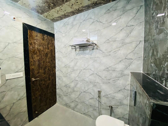 Bathroom 4, Shree Yog Maya Resort, Ajmer