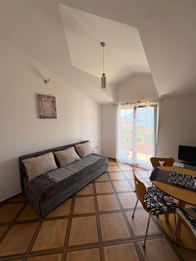 Others 5, Apartments Cukovic
