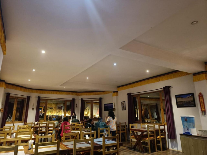Food & Drinks 4, Ratna Hotel Ladakh, Leh