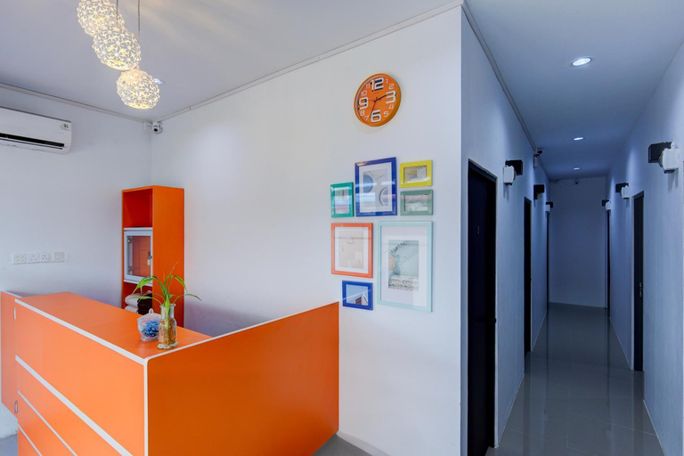 Public Area 2, Capital O 93076 Batam Backpacker Guesthouse 2, Batam