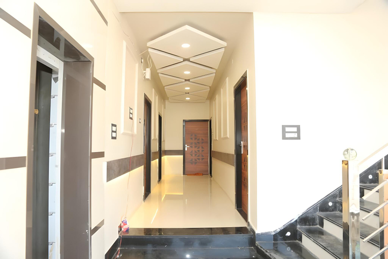 Public Area 2, Hotel Trinetra, East Nimar