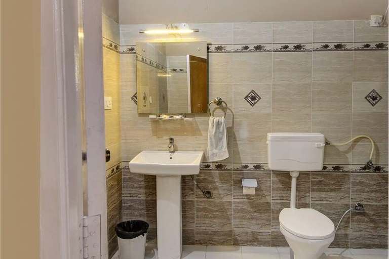 Bathroom 3, Fabhotel Pinjore Holiday Home, Panchkula