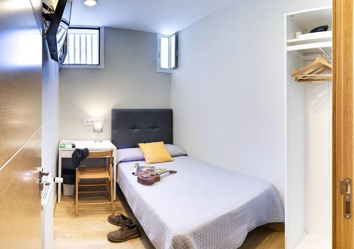 Bedroom 4, Hostal Patria Madrid, Madrid