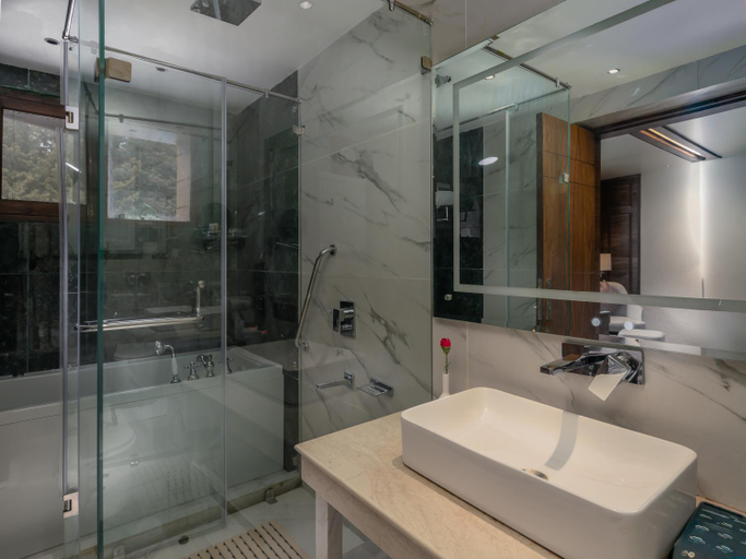Bathroom 4, Fortune Pahalgam, Anantnag