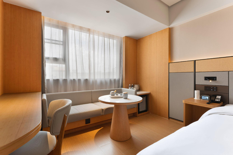 Bedroom 2, JI Hotel Qionghai Yinhai Road, Hainan