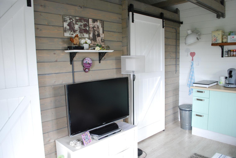 Others 4, B&B Oland, Graafstroom