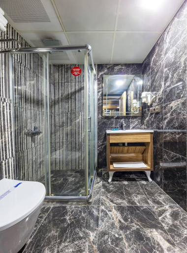 Bathroom 5, Dem istanbul Airport Hotel, Bağcılar