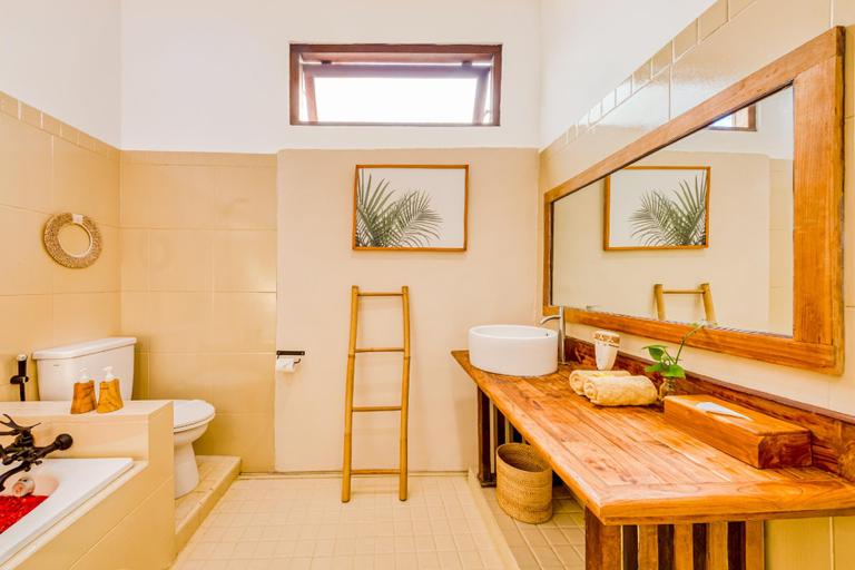 Bathroom 3, Villa Inka - 6BDR with private Pool & Garden, Badung