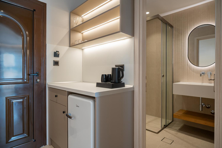 Bathroom 3, Hotel Areti, Central Macedonia