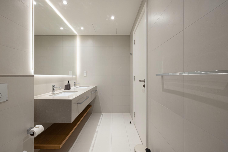 Bathroom 4, La Vie, JBR private beach, private parking and pool, Dubai