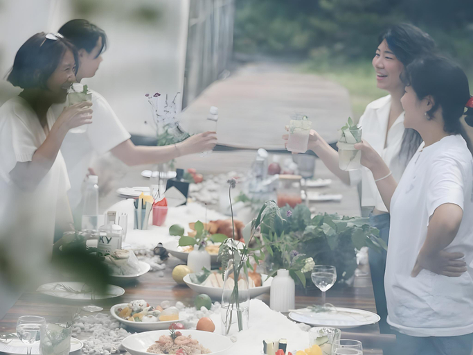 Food & Drinks 4, Salt Garden Island, Geoje
