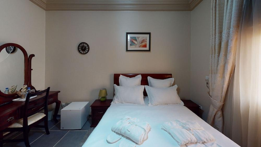Bedroom 3, Farhyda et Freres Hotels, Ndé