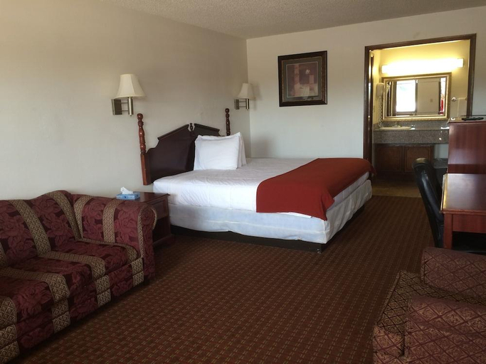 Bedroom 2, Interstate Motel, Logan