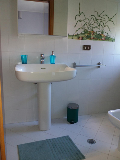 Bathroom 3, Baki B&B, Rimini