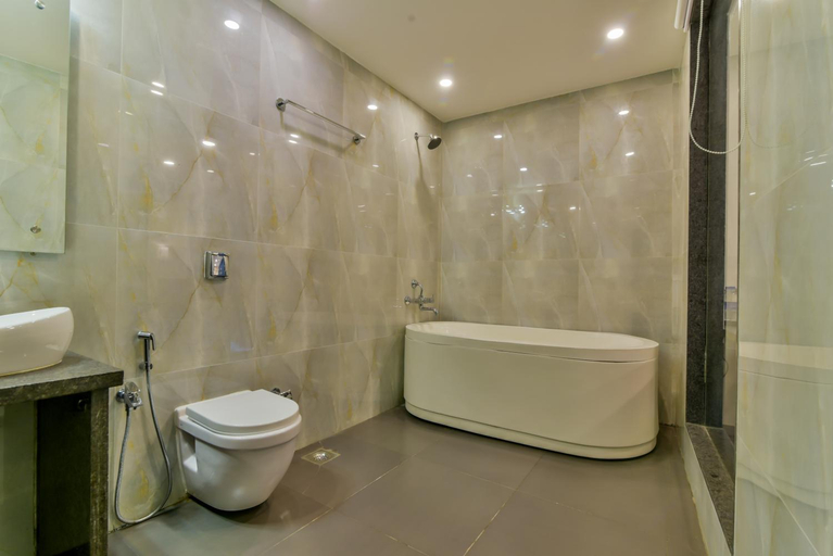 Bathroom 2, Ramatan Resorts, North Goa