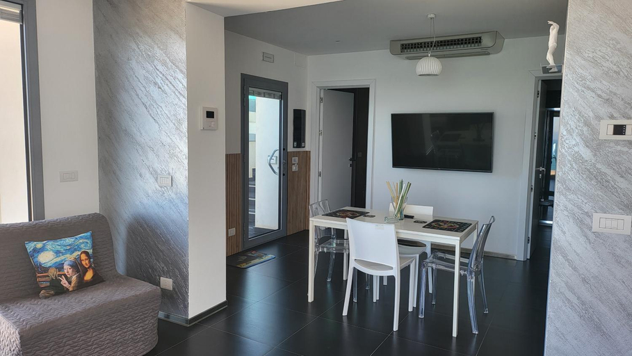 Others 5, Appartamenti Addimuru, Agrigento