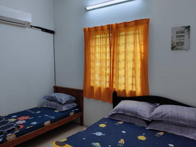 Bedroom 5, Homestay Lumut Perak, Manjung
