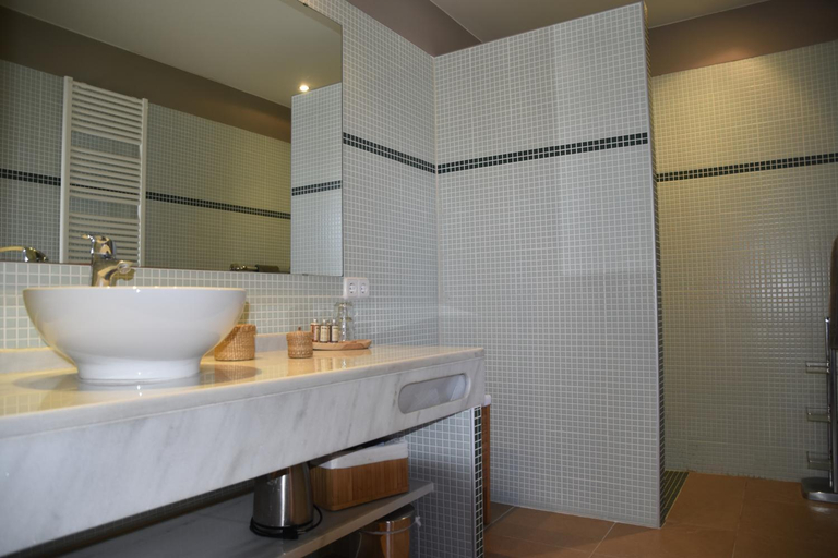 Bathroom 4, B&B El Ranxo, Girona