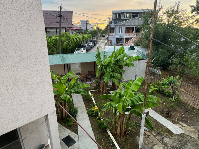 Others 5, azahostel, Kobuleti