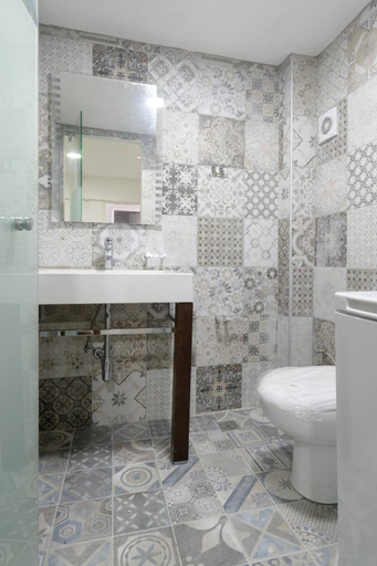 Bathroom 5, PANORAMA, Faistos